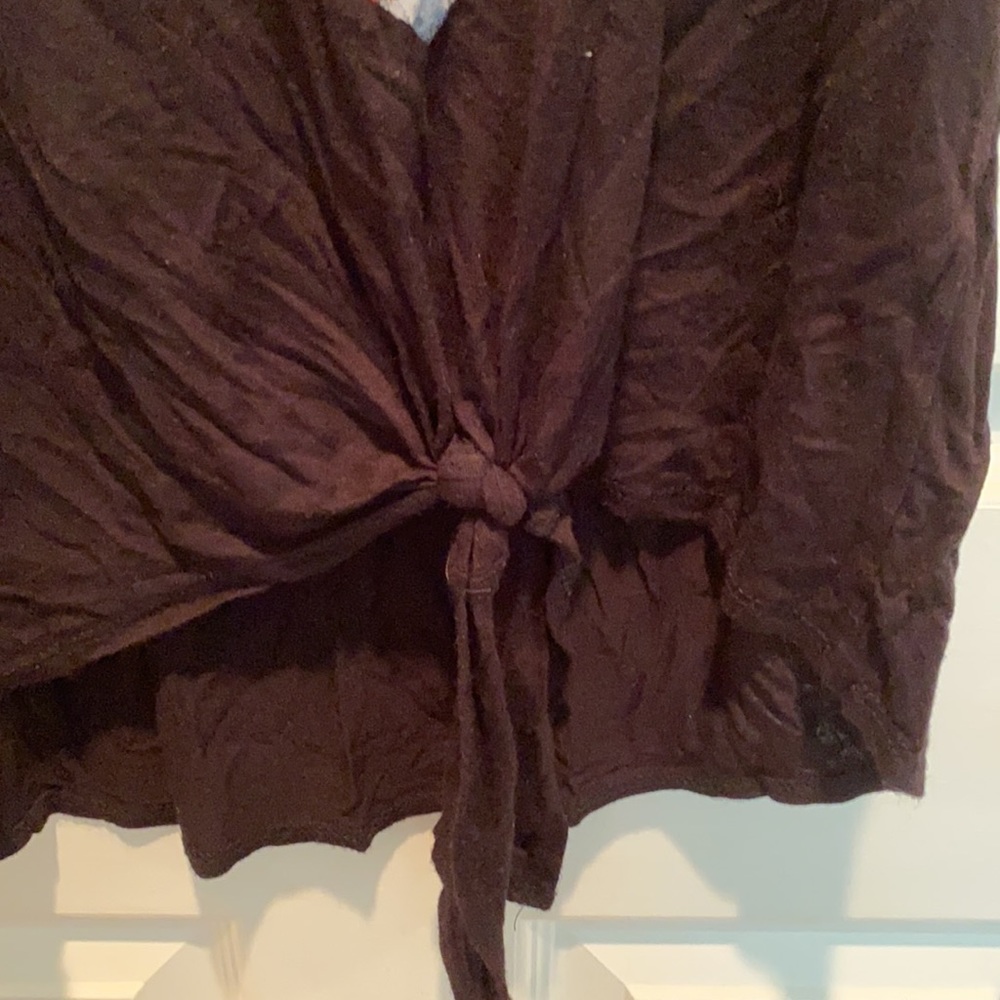ISSI Top - Picture 2 of 4